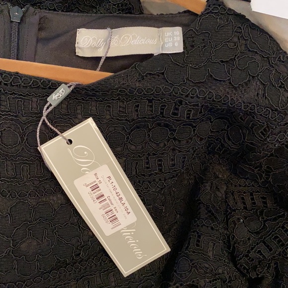 Lace Dress - Picture 3 of 8